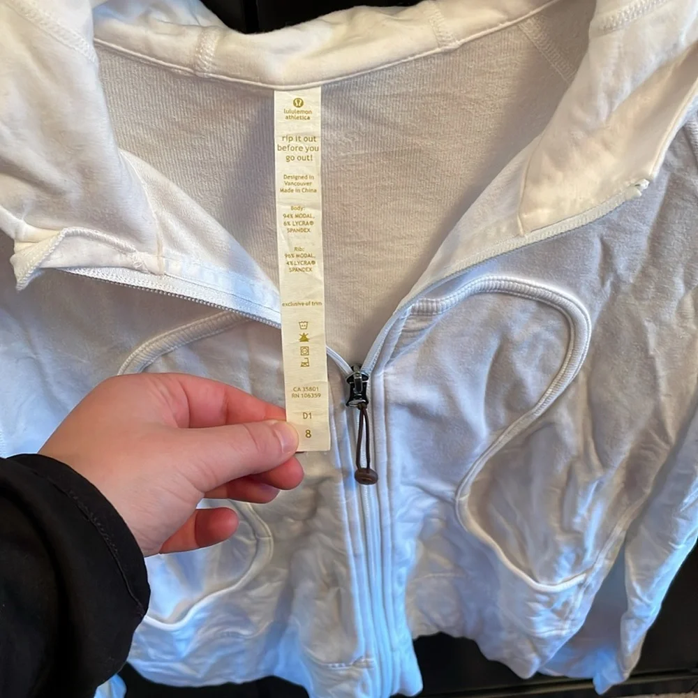 Lululemon sweater - Picture 2 of 4